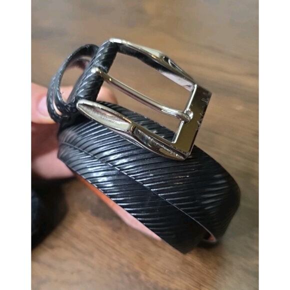 Johnston & Murphy Black Italian Leather Silver Tone Buckle Belt Size 38 75-3361 - Picture 2 of 16